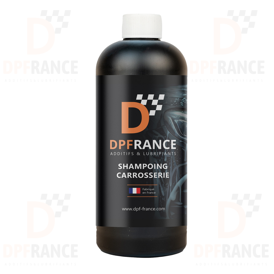  Shampoing dégraissant destiné au lavage manuel de carrosseries.
N'endommage pas la peinture, le chrome, ni les caoutchoucs.
Fort pouvoir dégraissant et émulsionnant, dissout la graisse et l'huile. Facilite le nettoyage.